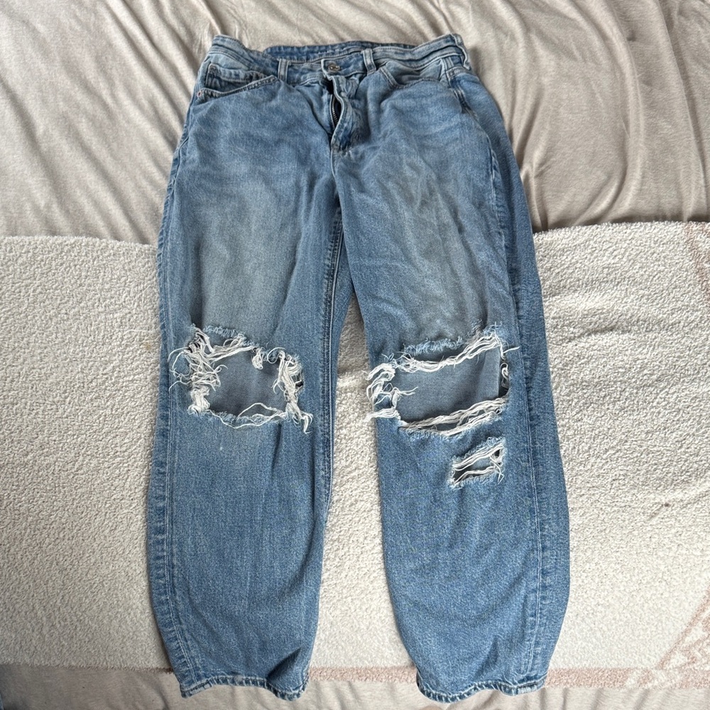 American Eagle Outfitters Classic Blue Denim Mom Boyfriend Jeans